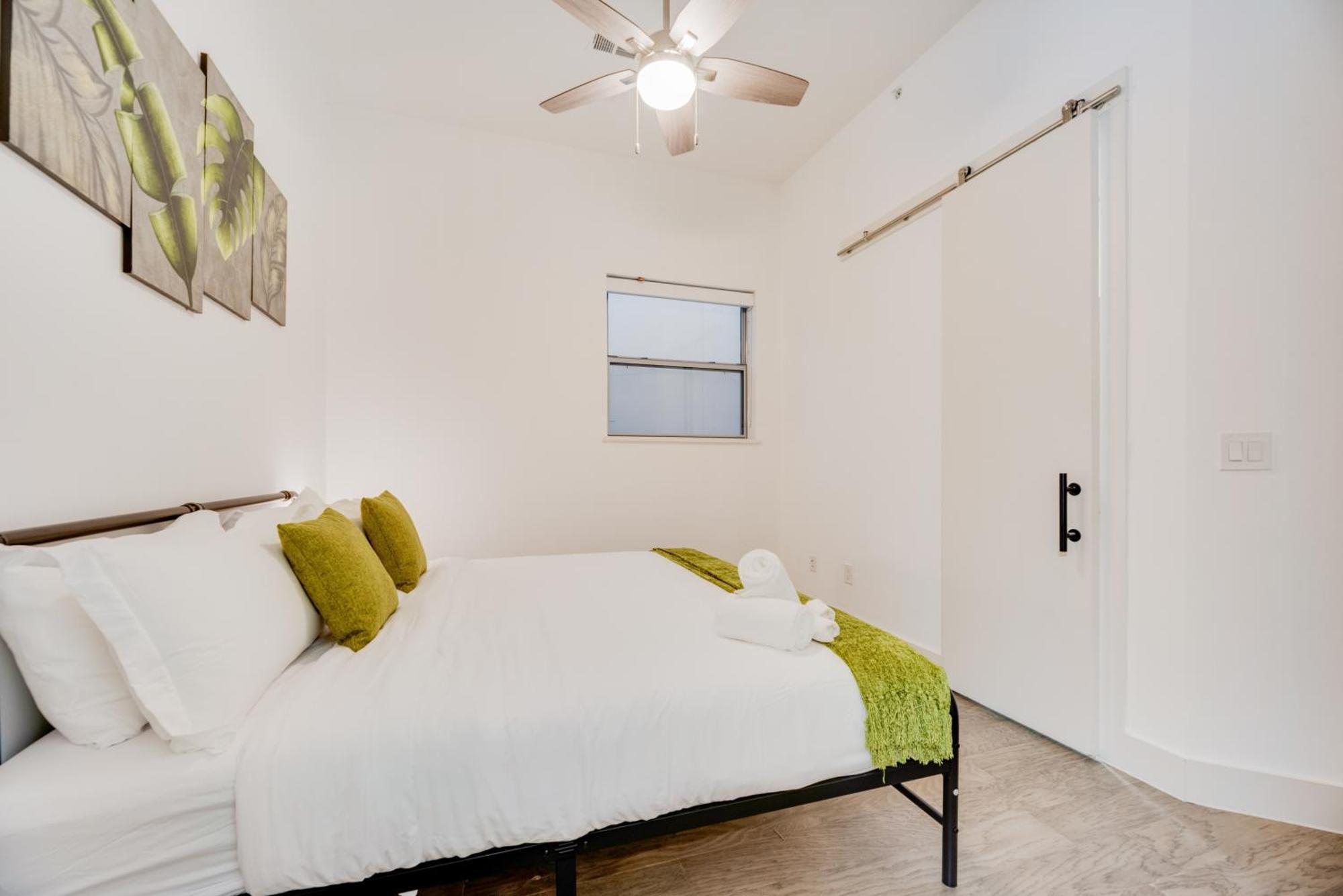 Snazzy Loft Style 2Br I Gym I Parking I Workspace Dallas Dış mekan fotoğraf