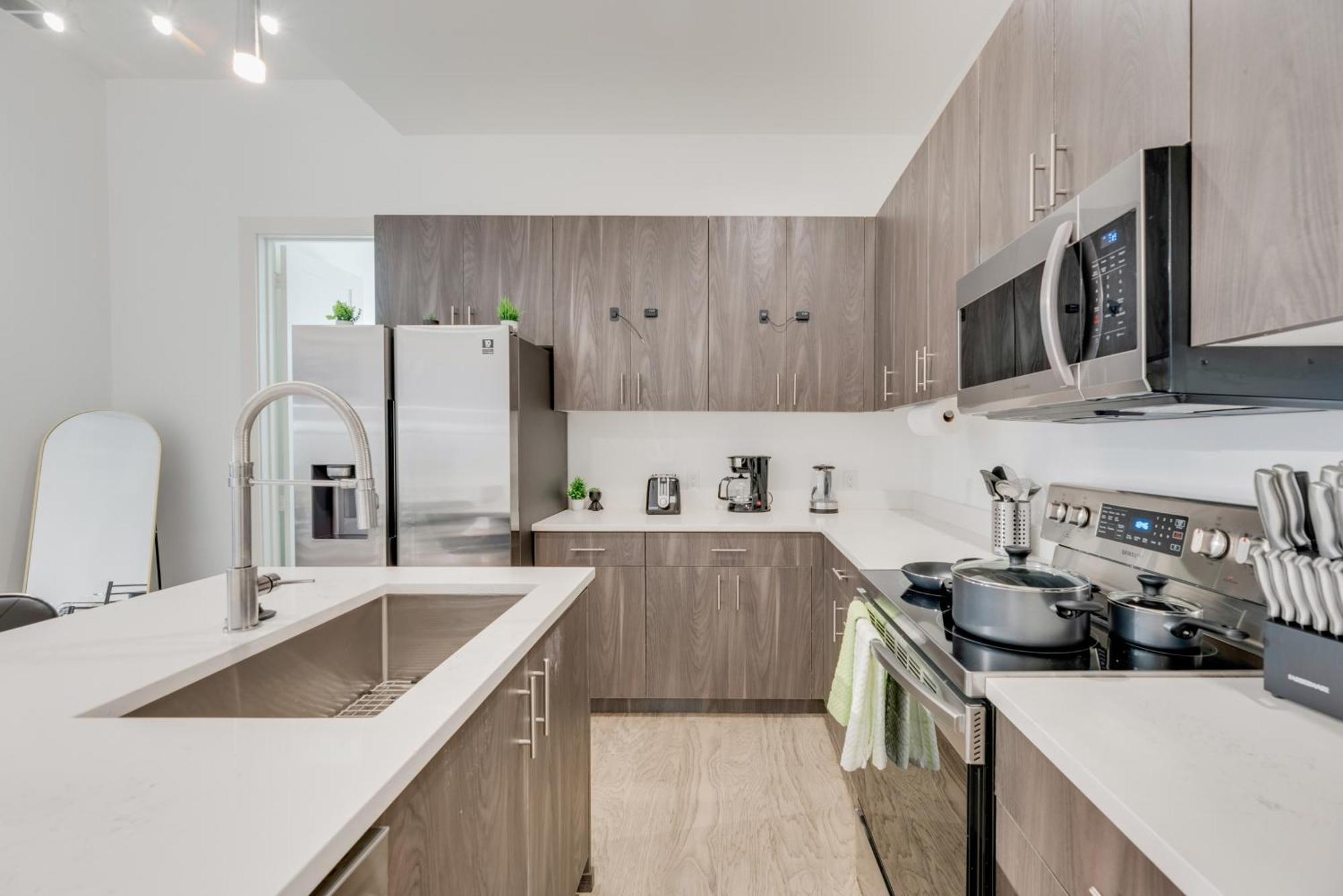 Snazzy Loft Style 2Br I Gym I Parking I Workspace Dallas Dış mekan fotoğraf